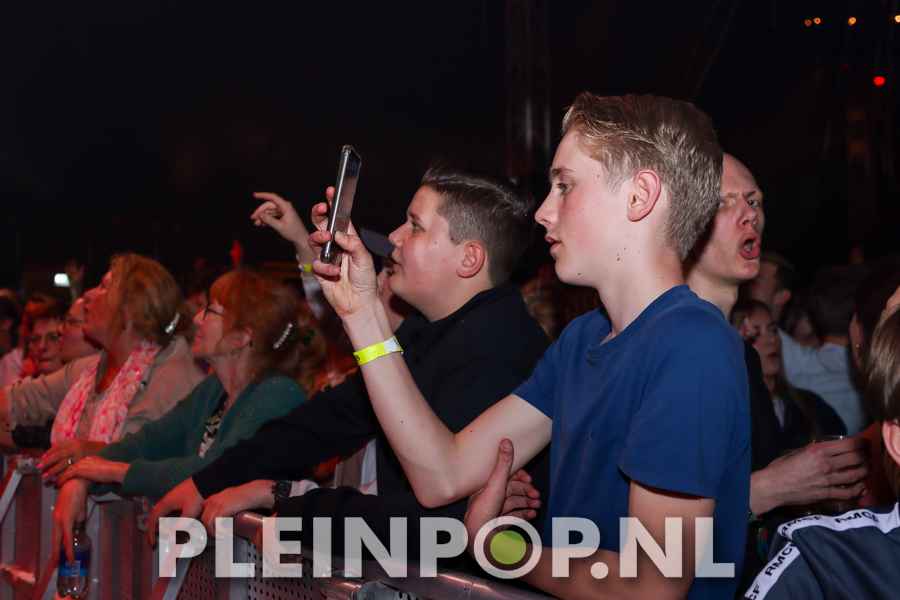 Publiek    Bezoekers (185)